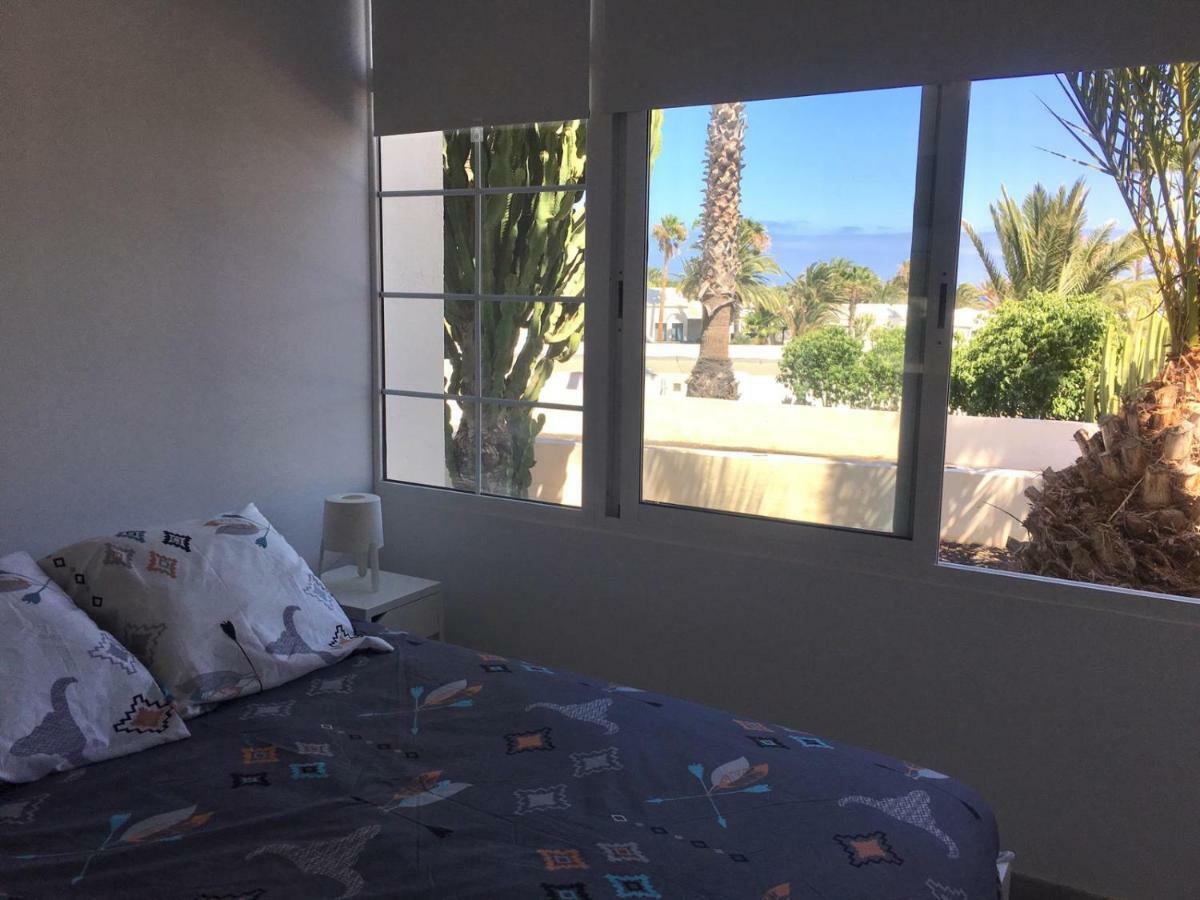 Luxury Estudio En Playa Roca A Primera Linea Del Mar Costa Teguise Kültér fotó